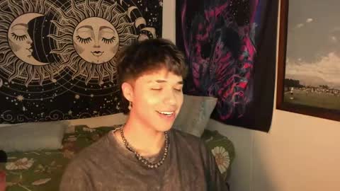 Snapshot of victorino_jhonson chatting on January 6, 3:20 am Victorino Jhonson online show from January 6, 3:20 am