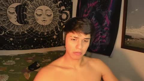 Snapshot of victorino_jhonson chatting on January 12, 2:56 am Victorino Jhonson online show from January 12, 2:56 am