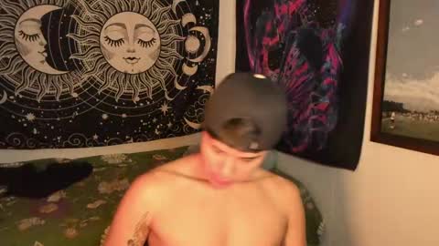 Snapshot of victorino_jhonson chatting on January 28, 9:50 pm Victorino Jhonson online show from January 28, 9:50 pm