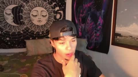 Snapshot of victorino_jhonson chatting on March 10, 3:34 am Victorino Jhonson online show from March 10, 3:34 am