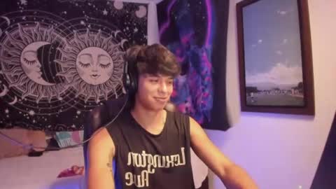 Snapshot of victorino_jhonson chatting on July 22, 7:00 am Victorino Jhonson online show from July 22, 7:00 am