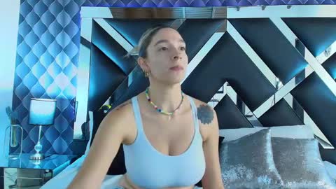 victtoria lee online show from January 14, 10:34 pm