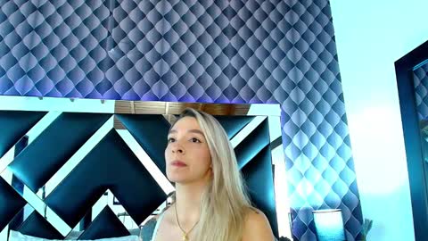 victtoria lee online show from February 7, 7:38 pm