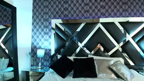 victtoria lee online show from February 8, 7:27 pm