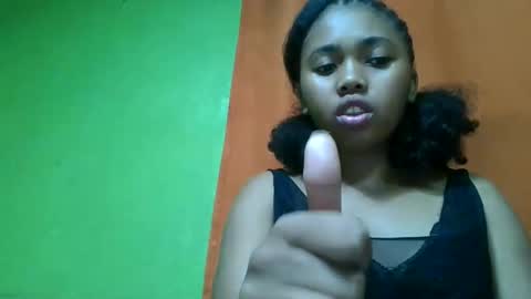 vierge28430 online show from May 10, 7:46 am