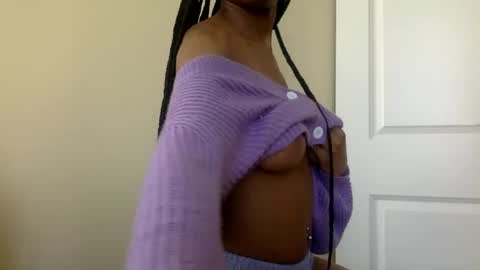 Snapshot of viiickyyy chatting on February 28, 4:10 pm Vicky C Vicky V - Vicky C Baby Baby Vee - Schoolgurl V - V the Qween of Edging - Miss Vicky if U Nasty online show from February 28, 4:10 pm