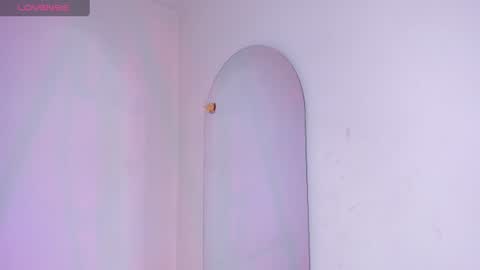 Snapshot of viioleett_cum chatting on July 17, 2:13 pm viioleett_cum online show from July 17, 2:13 pm