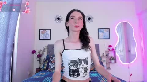 Violet online show from May 12, 9:12 pm