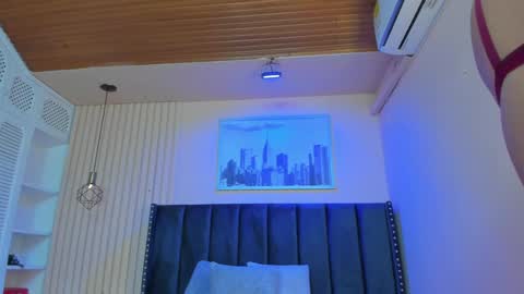 Viiolett online show from January 24, 7:18 pm