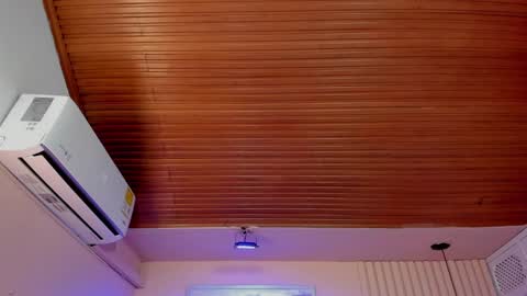 Viiolett online show from September 24, 8:23 pm