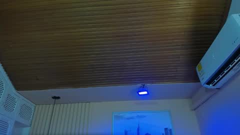 Viiolett online show from November 26, 7:48 pm