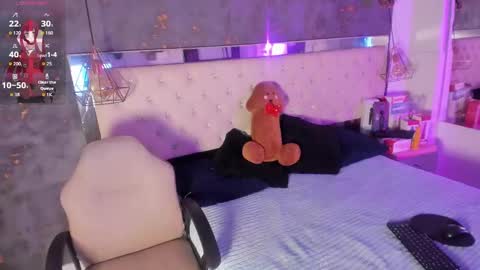 Violet online show from September 13, 1:33 pm