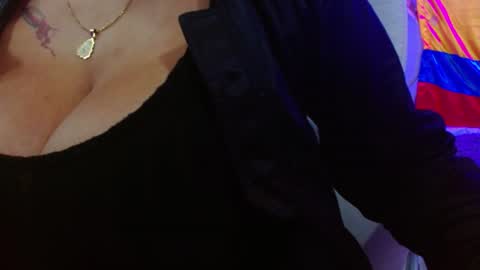 Snapshot of viiolleta chatting on June 30, 12:39 pm viioleta online show from June 30, 12:39 pm