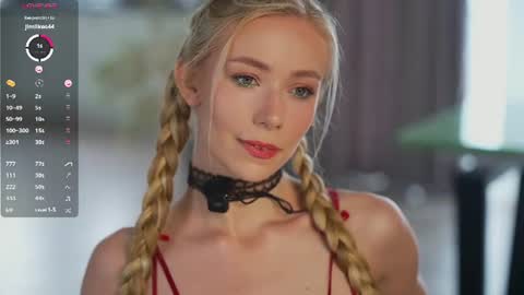 Snapshot of vika54784 chatting on June 14, 5:31 am vika54784 online show from June 14, 5:31 am