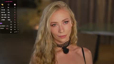 Snapshot of vika54784 chatting on July 6, 9:28 pm vika54784 online show from July 6, 9:28 pm