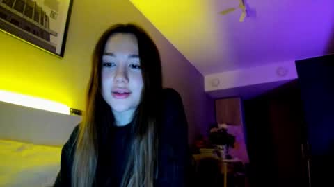 Snapshot of vikawels chatting on October 1, 9:32 pm Vika online show from October 1, 9:32 pm