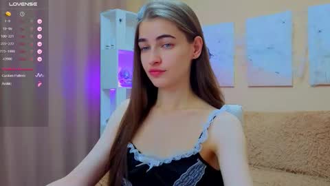 vikiberry online show from November 20, 10:04 am