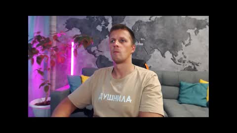Snapshot of vikingchrisss chatting on October 12, 8:57 am vikingchrisss online show from October 12, 8:57 am