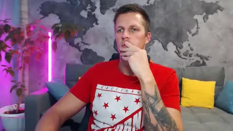 Snapshot of vikingchrisss chatting on October 21, 10:49 am vikingchrisss online show from October 21, 10:49 am