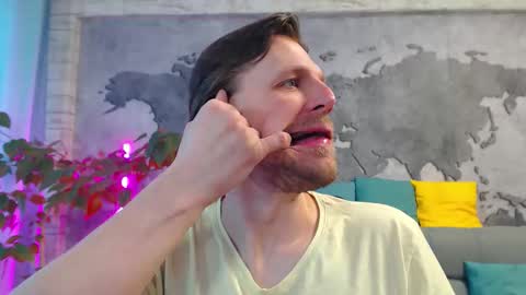 vikingchrisss online show from March 28, 9:53 am