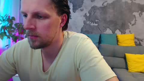 vikingchrisss online show from April 17, 10:18 am