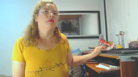 VIKKKTORIAAA online show from February 16, 9:26 am