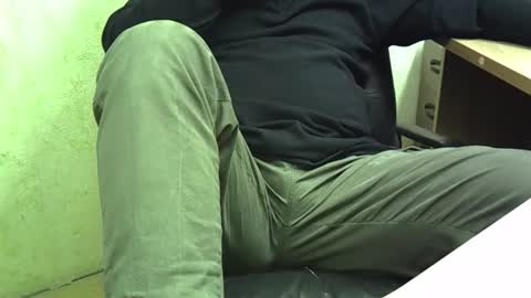 viknik16cm online show from November 10, 5:17 am