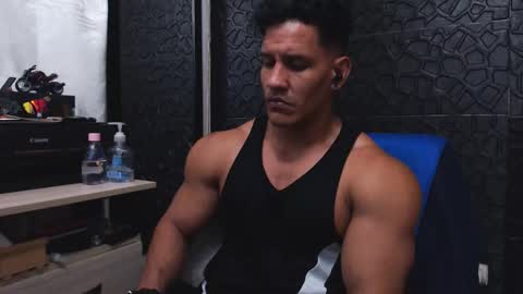 Viktor Herrera online show from September 18, 6:59 am