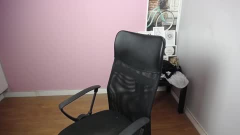 viktoria_lovely online show from December 17, 9:28 am