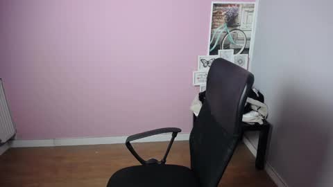 viktoria_lovely online show from February 13, 6:20 am