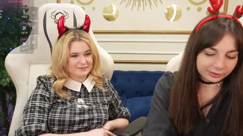 Snapshot of viktoria_storm chatting on December 24, 5:02 pm Alisa online show from December 24, 5:02 pm