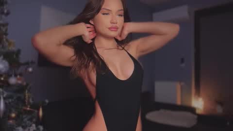 Viktoria www online show from December 19, 5:09 pm