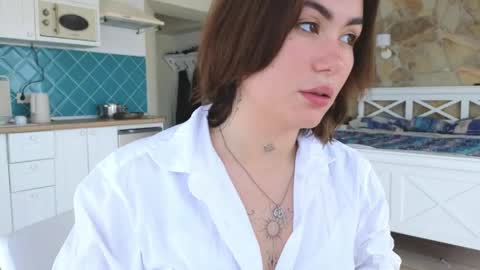 viktoriamoore online show from June 5, 8:20 am