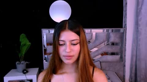 viky_evanss online show from March 5, 5:31 pm
