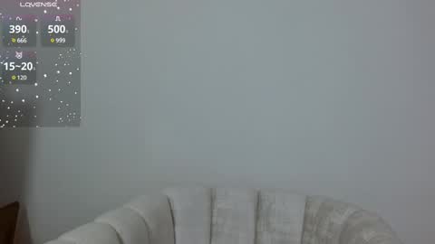 Snapshot of vikysexy28 chatting on February 23, 12:19 am vikysexy28 online show from February 23, 12:19 am