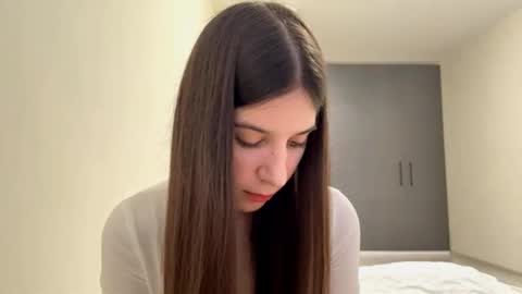 Snapshot of vilacy chatting on February 22, 10:03 am Vivien online show from February 22, 10:03 am