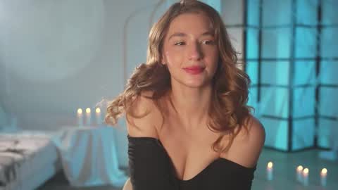 Lana online show from October 31, 11:00 am