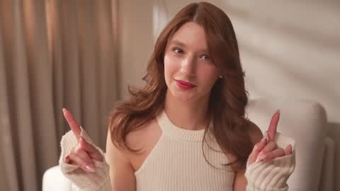 Snapshot of villanelle_l chatting on January 15, 12:43 pm Lana online show from January 15, 12:43 pm