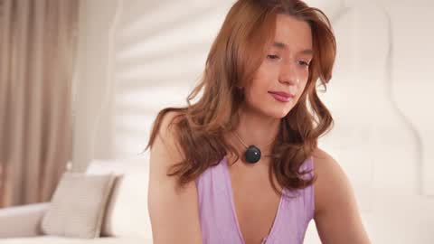 Snapshot of villanelle_l chatting on February 3, 10:31 am Lana online show from February 3, 10:31 am