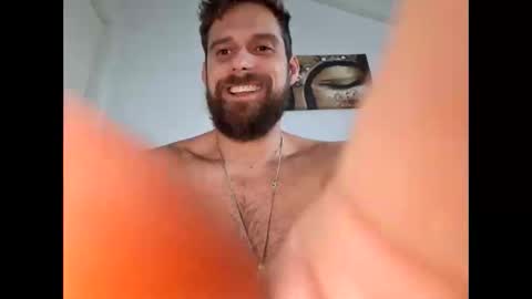 Snapshot of vince111101 chatting on November 16, 7:47 am vince111101 online show from November 16, 7:47 am