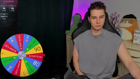 Snapshot of vincent__strong chatting on November 30, 9:24 am Vincent Strong online show from November 30, 9:24 am