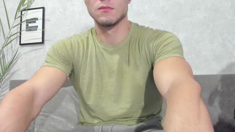 Vincent.  uncut 18cm online show from December 23, 8:14 pm