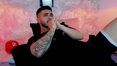 Snapshot of vincentblack_ chatting on September 25, 3:54 am Vincent online show from September 25, 3:54 am