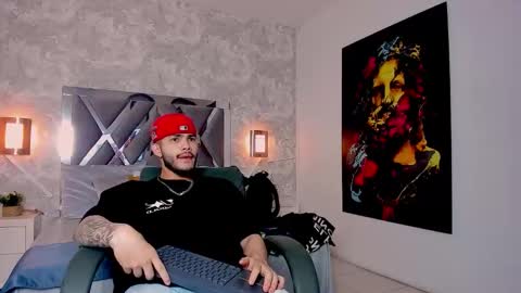 Snapshot of vincentblack_ chatting on October 15, 4:23 am Vincent online show from October 15, 4:23 am