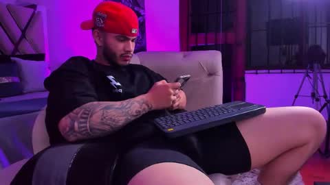 Snapshot of vincentblack_ chatting on November 21, 4:00 am Vincent online show from November 21, 4:00 am