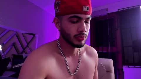 Snapshot of vincentblack_ chatting on December 1, 4:06 am Vincent online show from December 1, 4:06 am