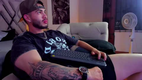 Vincent online show from May 30, 10:34 am