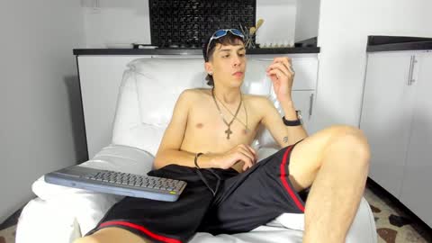 Snapshot of vincenthunter chatting on January 23, 9:07 pm Vincent online show from January 23, 9:07 pm