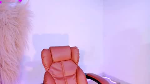 Snapshot of vineeta1 chatting on January 21, 11:46 am vineeta1 online show from January 21, 11:46 am