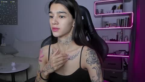 vinkitinkii online show from December 2, 4:53 am